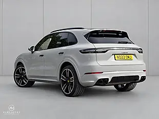 Used 2022 Porsche Cayenne Platinum Edition Grey - Interior and Exterior details 3