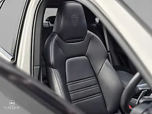 Used 2022 Porsche Cayenne Platinum Edition Grey - Interior and Exterior details 4