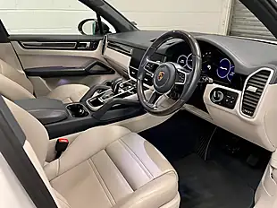 Used 2022 Porsche Cayenne Platinum Edition White - Interior and Exterior details 7