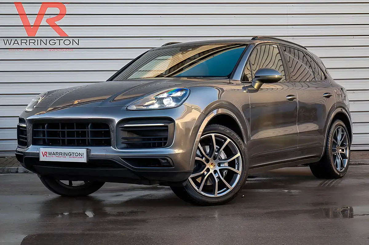 Used 2022 Porsche Cayenne Quartzite Grey - Interior and Exterior details 7