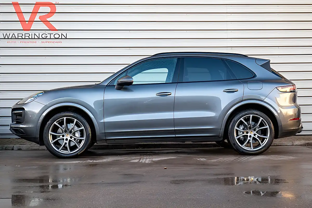Used 2022 Porsche Cayenne Quartzite Grey - Interior and Exterior details 8