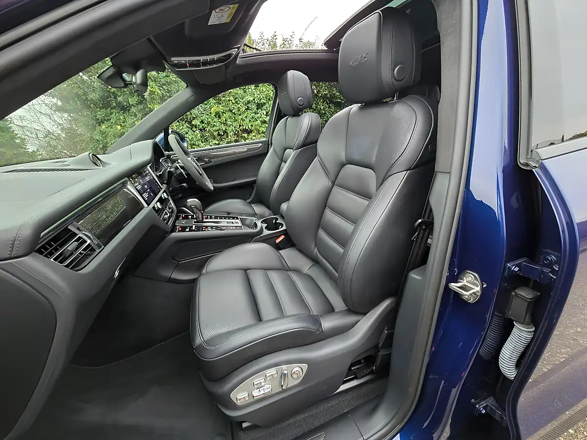 Used 2022 Porsche Macan Gts Blue - Interior and Exterior details 11