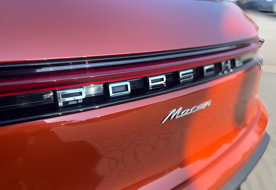 Used 2022 Porsche Macan Gulf Orange - Interior and Exterior details 15
