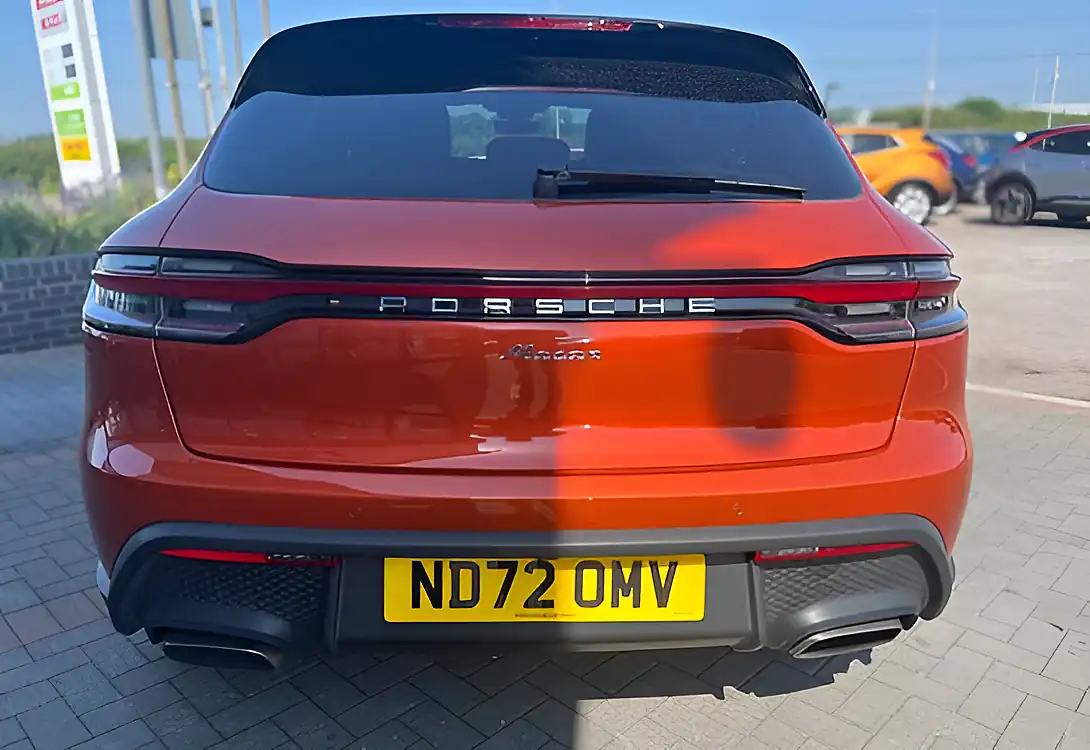 Used 2022 Porsche Macan Gulf Orange - Interior and Exterior details 16