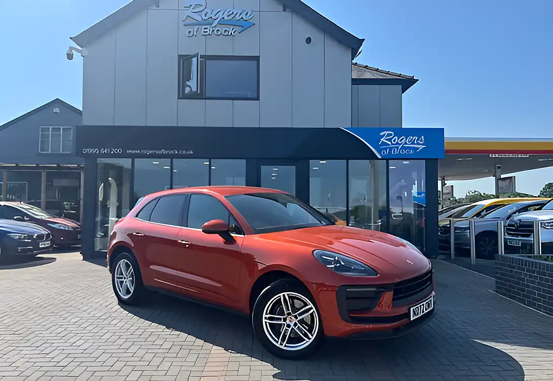 Used 2022 Porsche Macan Gulf Orange - Interior and Exterior details 2