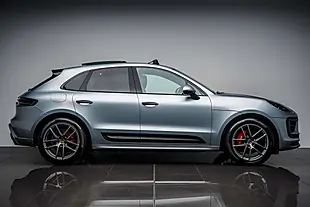 Used 2022 Porsche Macan S Dolomite Silver - Interior and Exterior details 10