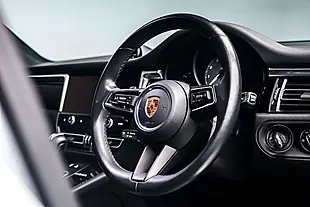 Used 2022 Porsche Macan S Dolomite Silver - Interior and Exterior details 18