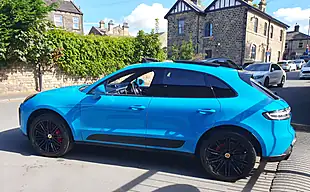 Used 2022 Porsche Macan S Miami Blue - Interior and Exterior details 10