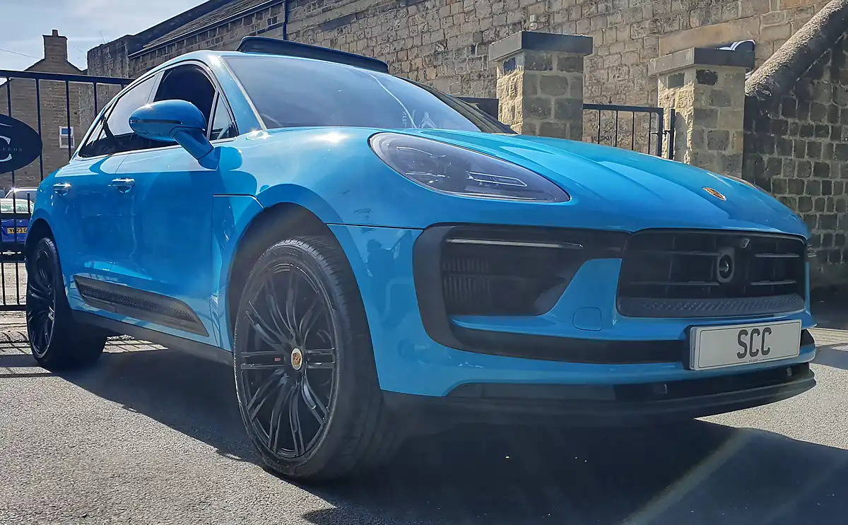 Used 2022 Porsche Macan S Miami Blue - Interior and Exterior details 16