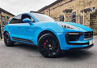 Used 2022 Porsche Macan S Miami Blue - Interior and Exterior details 3