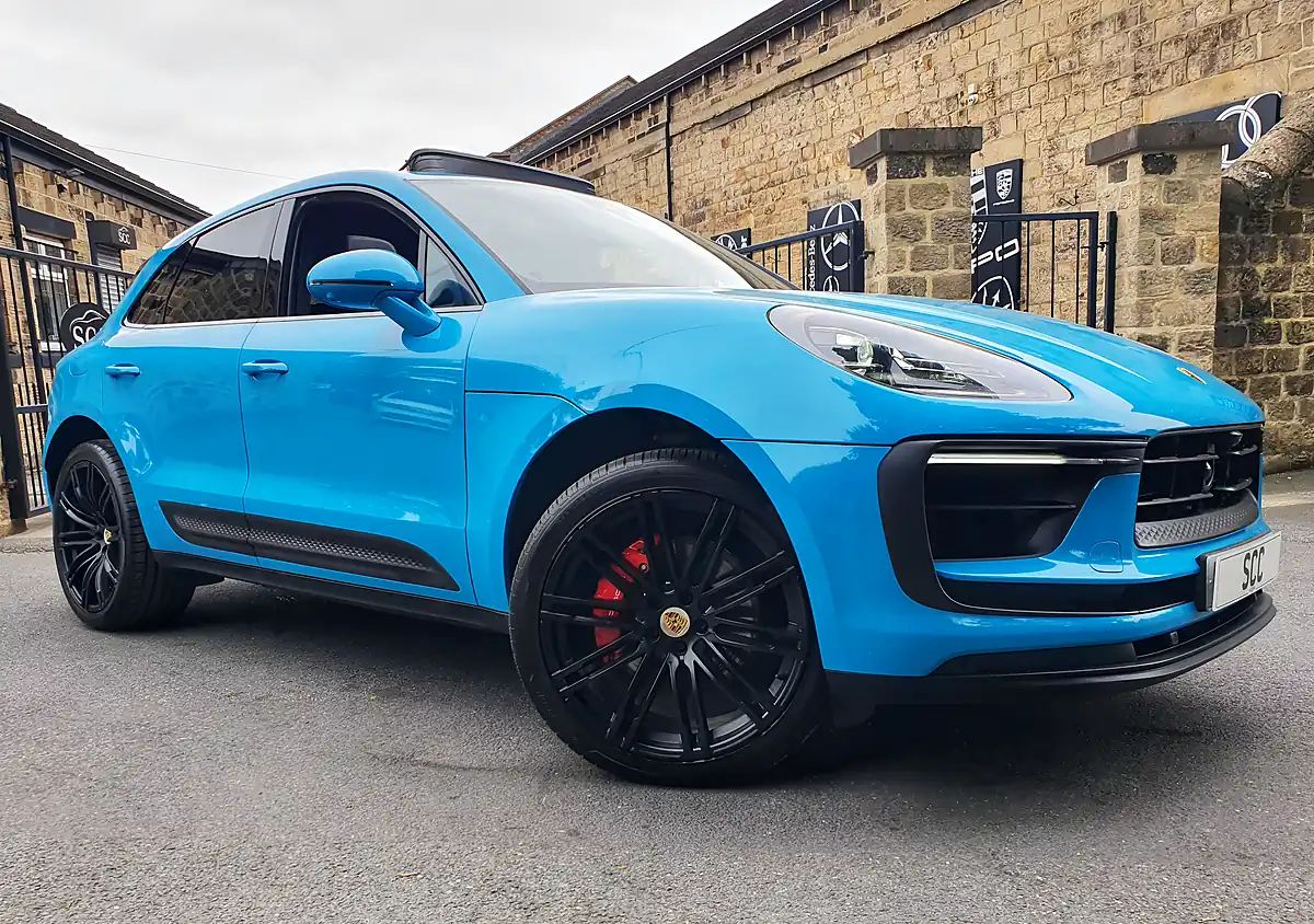 Used 2022 Porsche Macan S Miami Blue - Interior and Exterior details 3