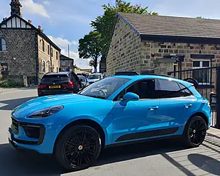 Used 2022 Porsche Macan S Miami Blue - Interior and Exterior details 8