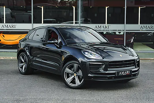 2022 Porsche Macan T