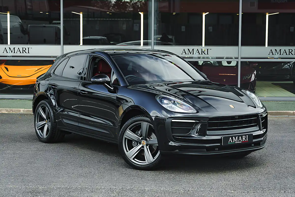 Used 2022 Porsche Macan T Black - Front View