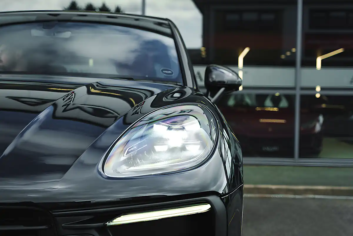 Used 2022 Porsche Macan T Black - Interior and Exterior details 11