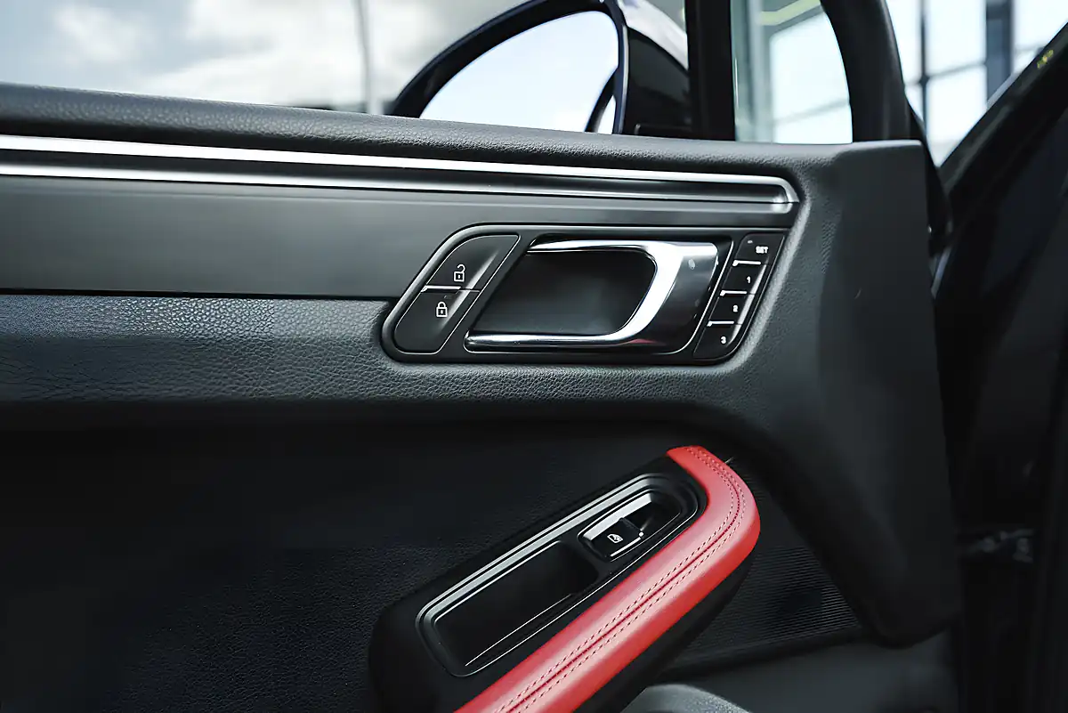 Used 2022 Porsche Macan T Black - Interior and Exterior details 12