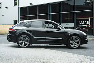 Used 2022 Porsche Macan T Black - Interior and Exterior details 19