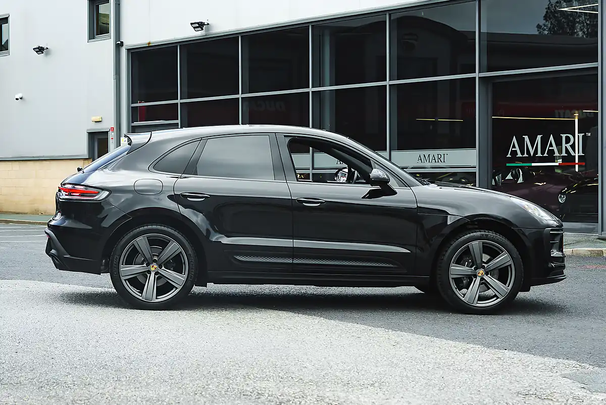 Used 2022 Porsche Macan T Black - Interior and Exterior details 19
