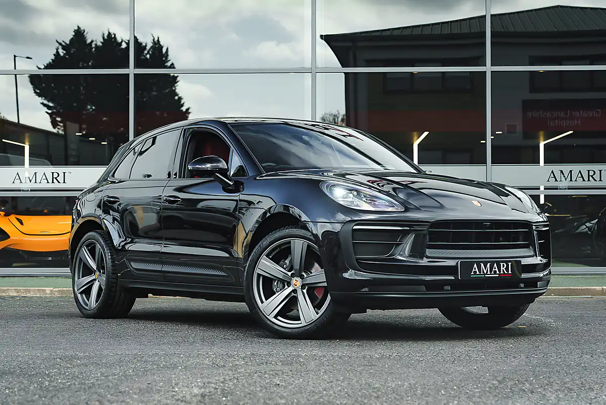 Used 2022 Porsche Macan T Black - Interior and Exterior details 2