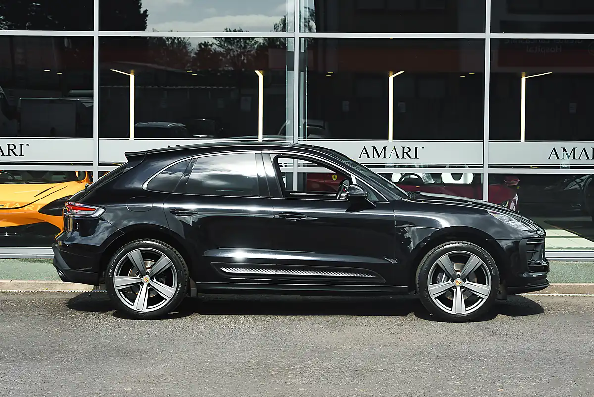 Used 2022 Porsche Macan T Black - Interior and Exterior details 3