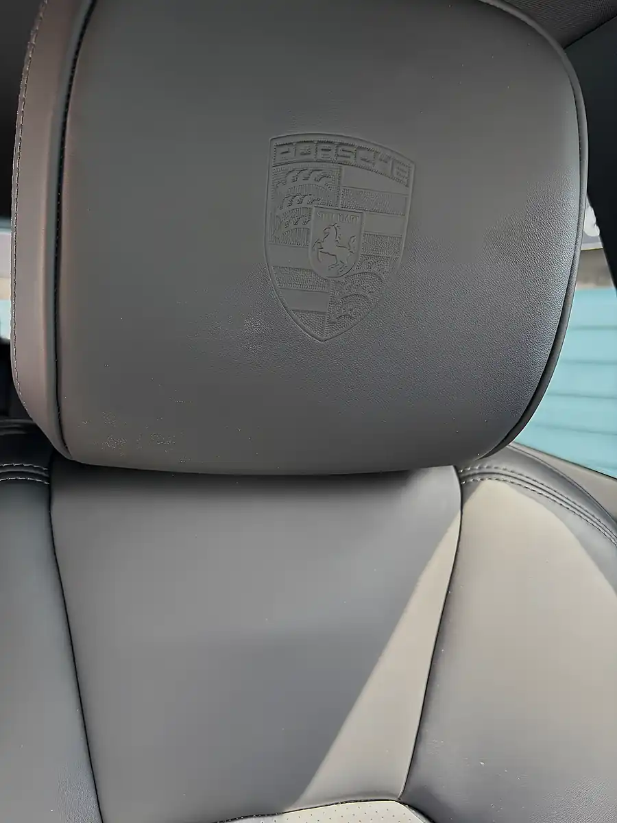 Used 2022 Porsche Macan T Carrera White - Interior and Exterior details 10