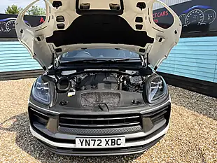 Used 2022 Porsche Macan T Carrera White - Interior and Exterior details 11
