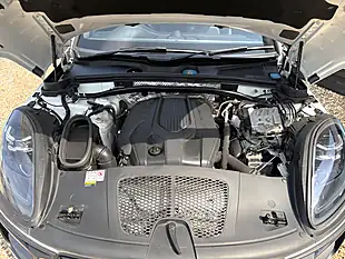 Used 2022 Porsche Macan T Carrera White - Interior and Exterior details 12