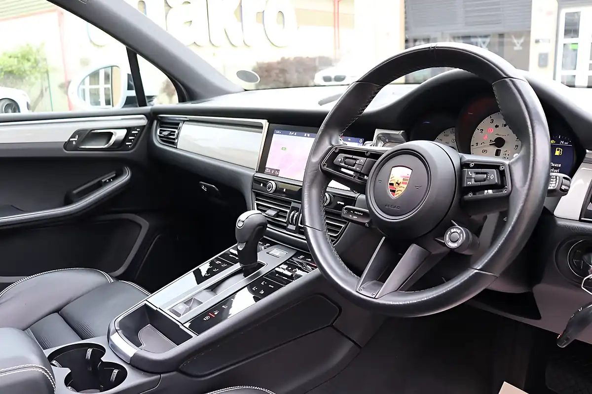 Used 2022 Porsche Macan White - Interior and Exterior details 2