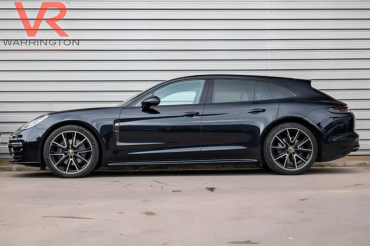 Used 2022 Porsche Panamera 4 Sport Turismo Black - Interior and Exterior details 9