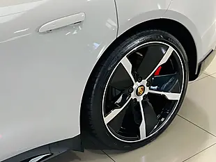 Used 2022 Porsche Taycan 4S Sport Turismo Crayon - Interior and Exterior details 16