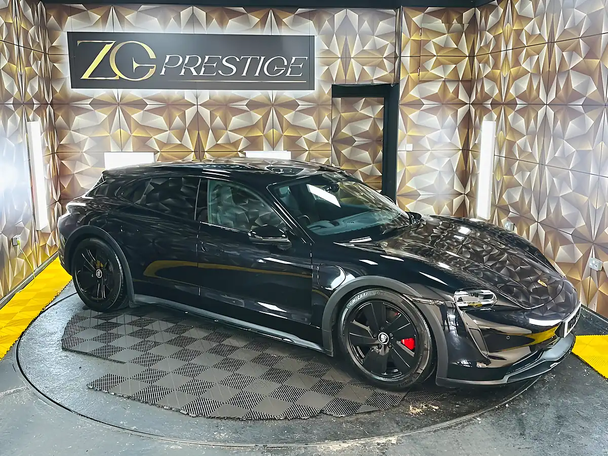 Used 2022 Porsche Taycan Performance Plus Cross Turismo Jet Black - Interior and Exterior details 15
