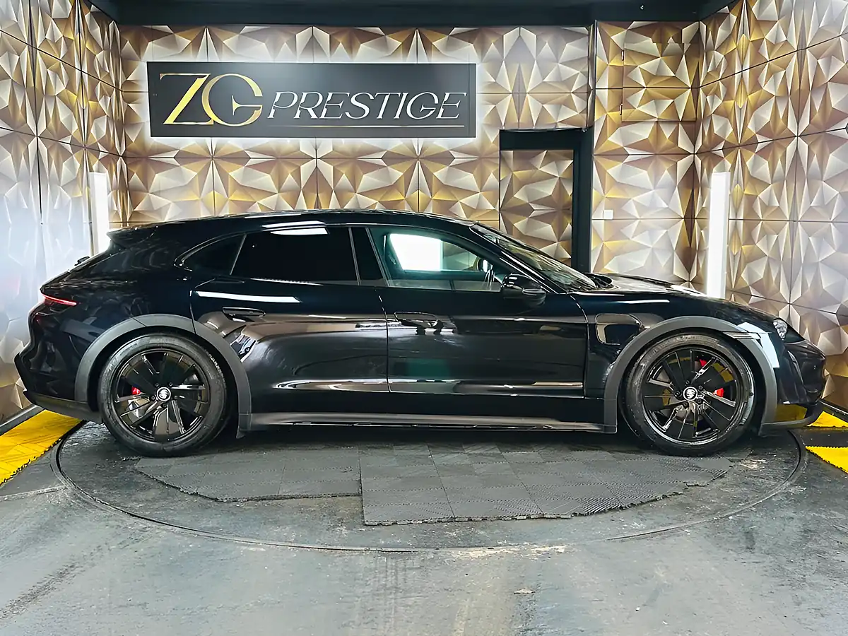 Used 2022 Porsche Taycan Performance Plus Cross Turismo Jet Black - Interior and Exterior details 9