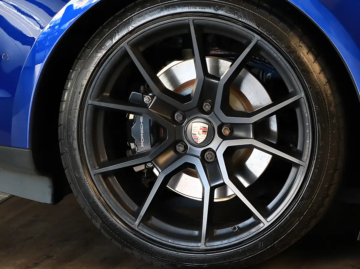 Used 2022 Porsche Taycan Performance Plus Gts Gentian Blue - Interior and Exterior details 19