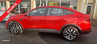 Used 2022 Renault Arkana Iconic Red - Interior and Exterior details 2