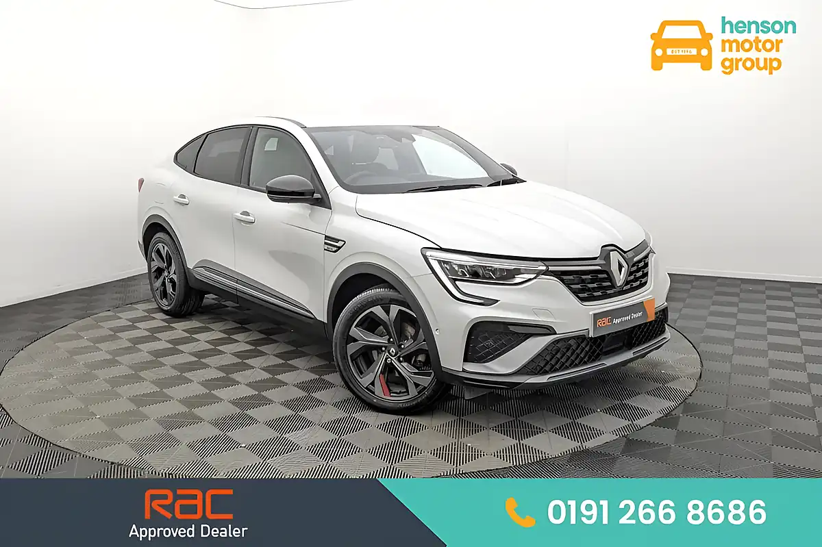 Used 2022 Renault Arkana R.s. Line White - Front View