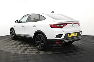 Used 2022 Renault Arkana R.s. Line White - Interior and Exterior details 5