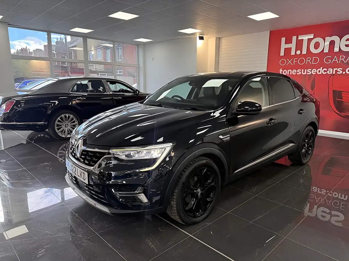 Used 2022 Renault Arkana S Edition Black - Interior and Exterior details 16