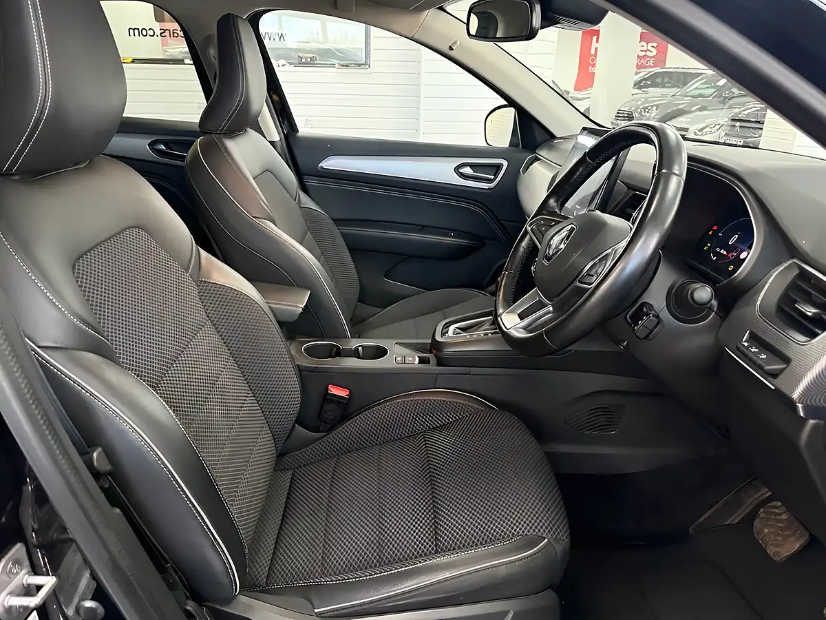 Used 2022 Renault Arkana S Edition Black - Interior and Exterior details 20