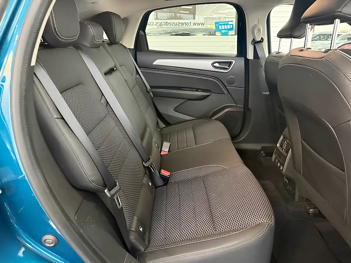 Used 2022 Renault Arkana S Edition Blue - Interior and Exterior details 5