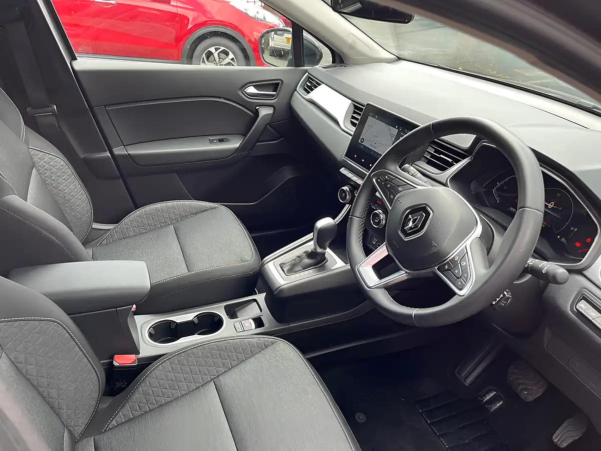 Used 2022 Renault Captur Evolution Grey - Interior and Exterior details 9