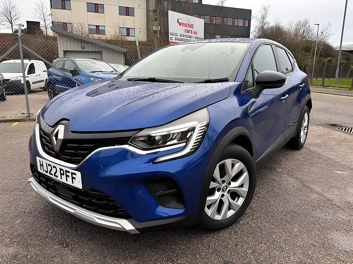 Used 2022 Renault Captur Iconic Edition Iron Blue - Interior and Exterior details 11