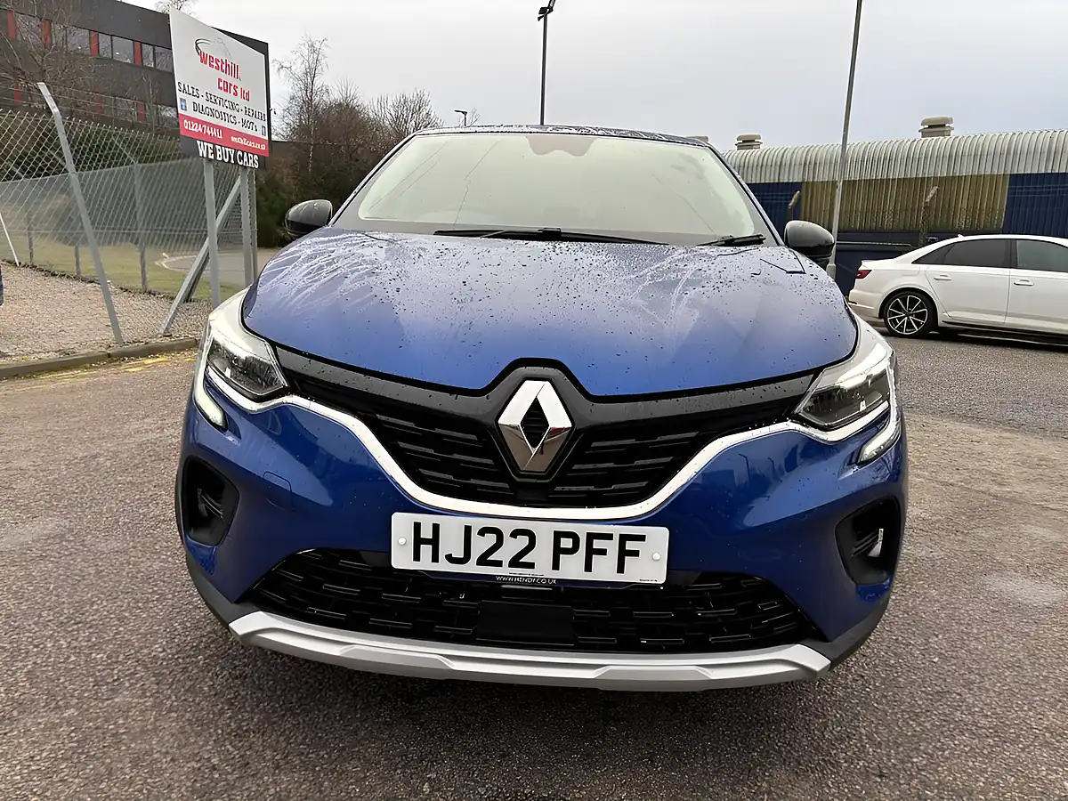 Used 2022 Renault Captur Iconic Edition Iron Blue - Interior and Exterior details 13