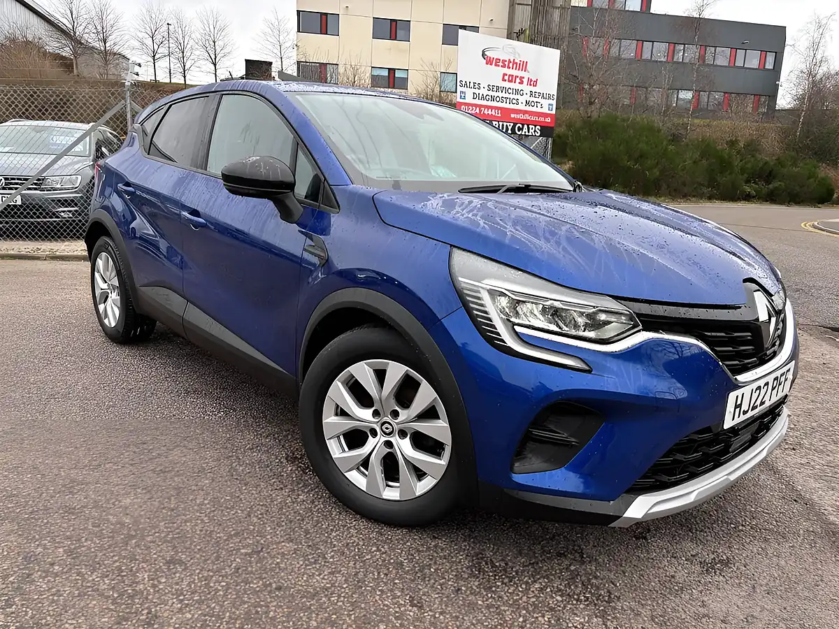 Used 2022 Renault Captur Iconic Edition Iron Blue - Interior and Exterior details 5