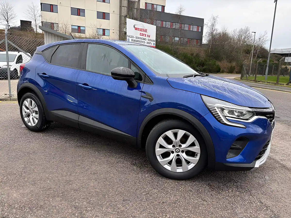 Used 2022 Renault Captur Iconic Edition Iron Blue - Interior and Exterior details 6