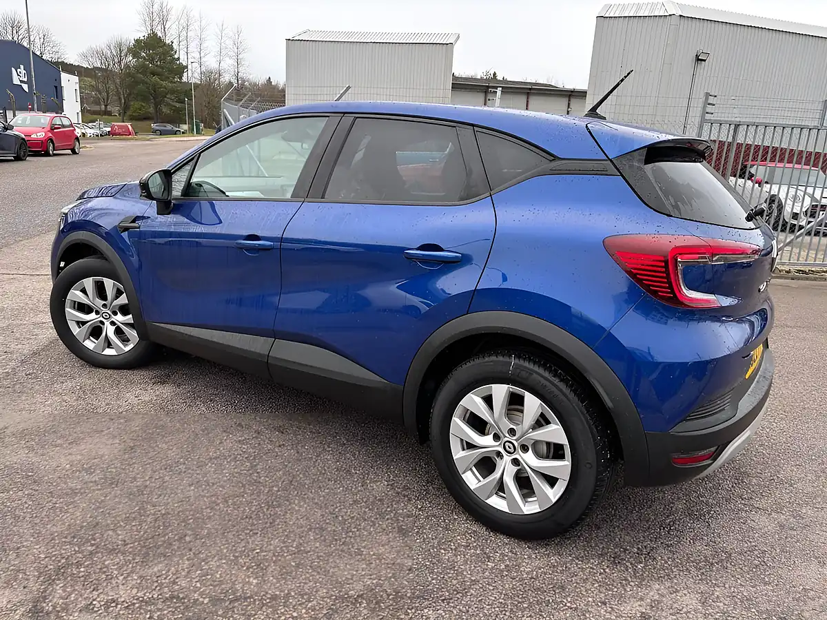 Used 2022 Renault Captur Iconic Edition Iron Blue - Interior and Exterior details 7