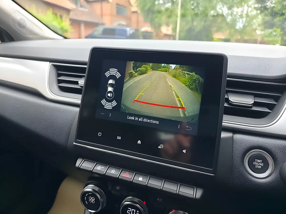 Used 2022 Renault Captur Se Edition Grey - Interior and Exterior details 16