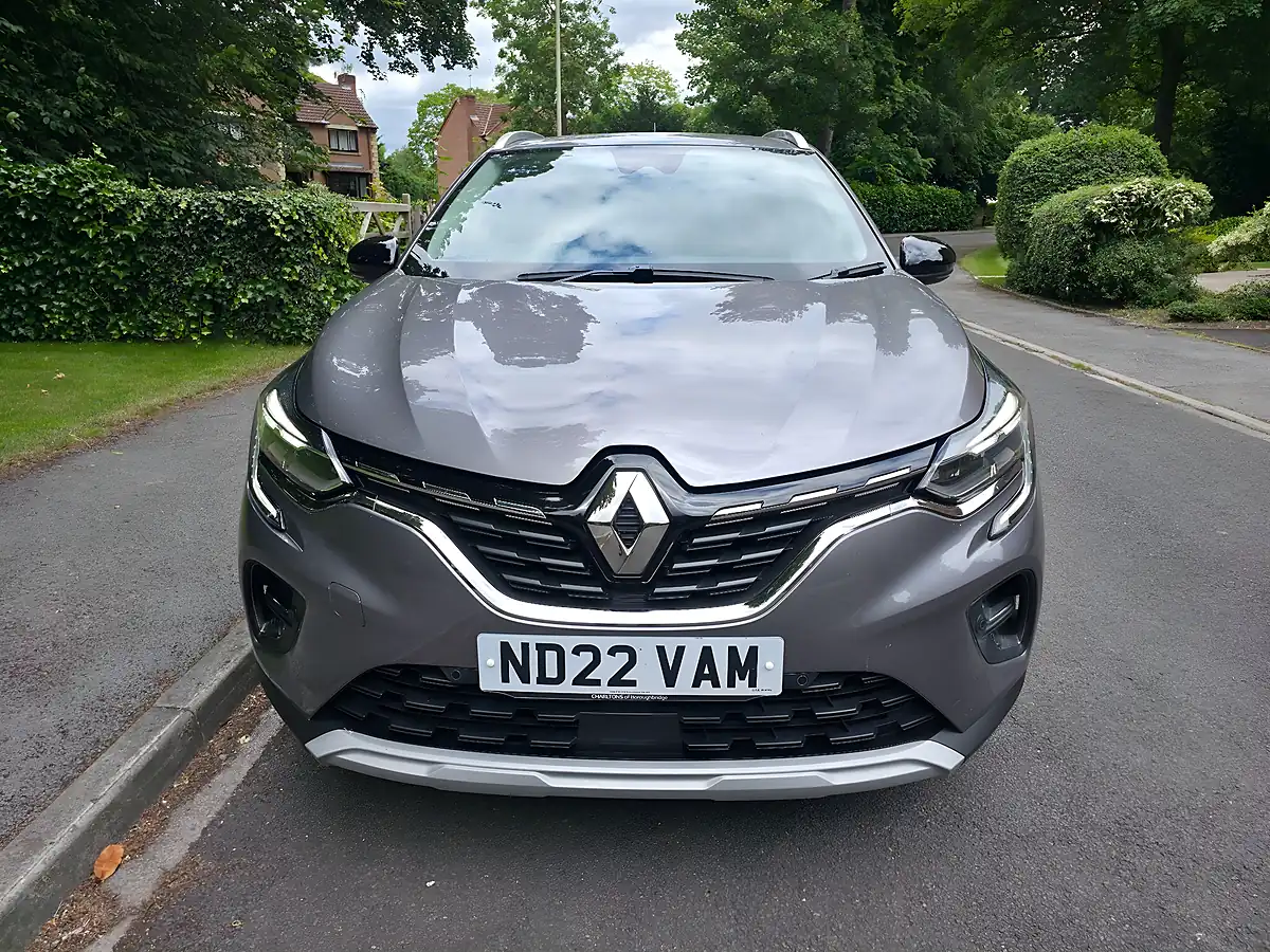 Used 2022 Renault Captur Se Edition Grey - Interior and Exterior details 2