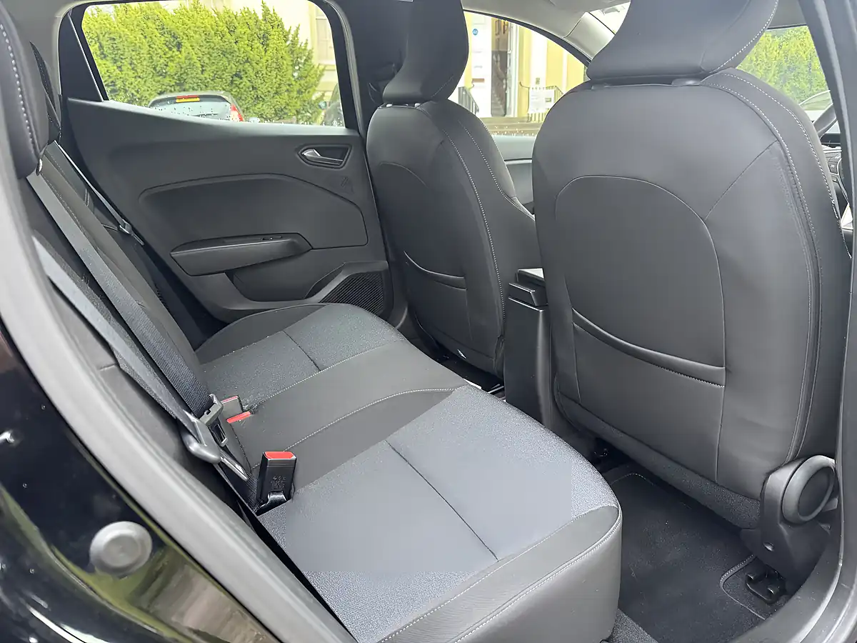 Used 2022 Renault Clio Evolution Black - Interior and Exterior details 12