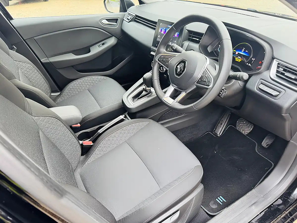 Used 2022 Renault Clio Evolution Black - Interior and Exterior details 14