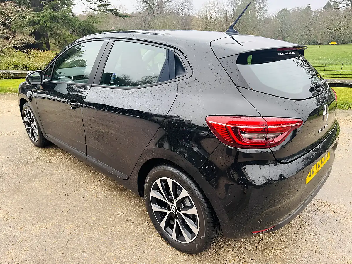Used 2022 Renault Clio Evolution Black - Interior and Exterior details 3